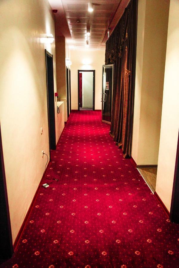 Hotel Grand ズグジジ エクステリア 写真