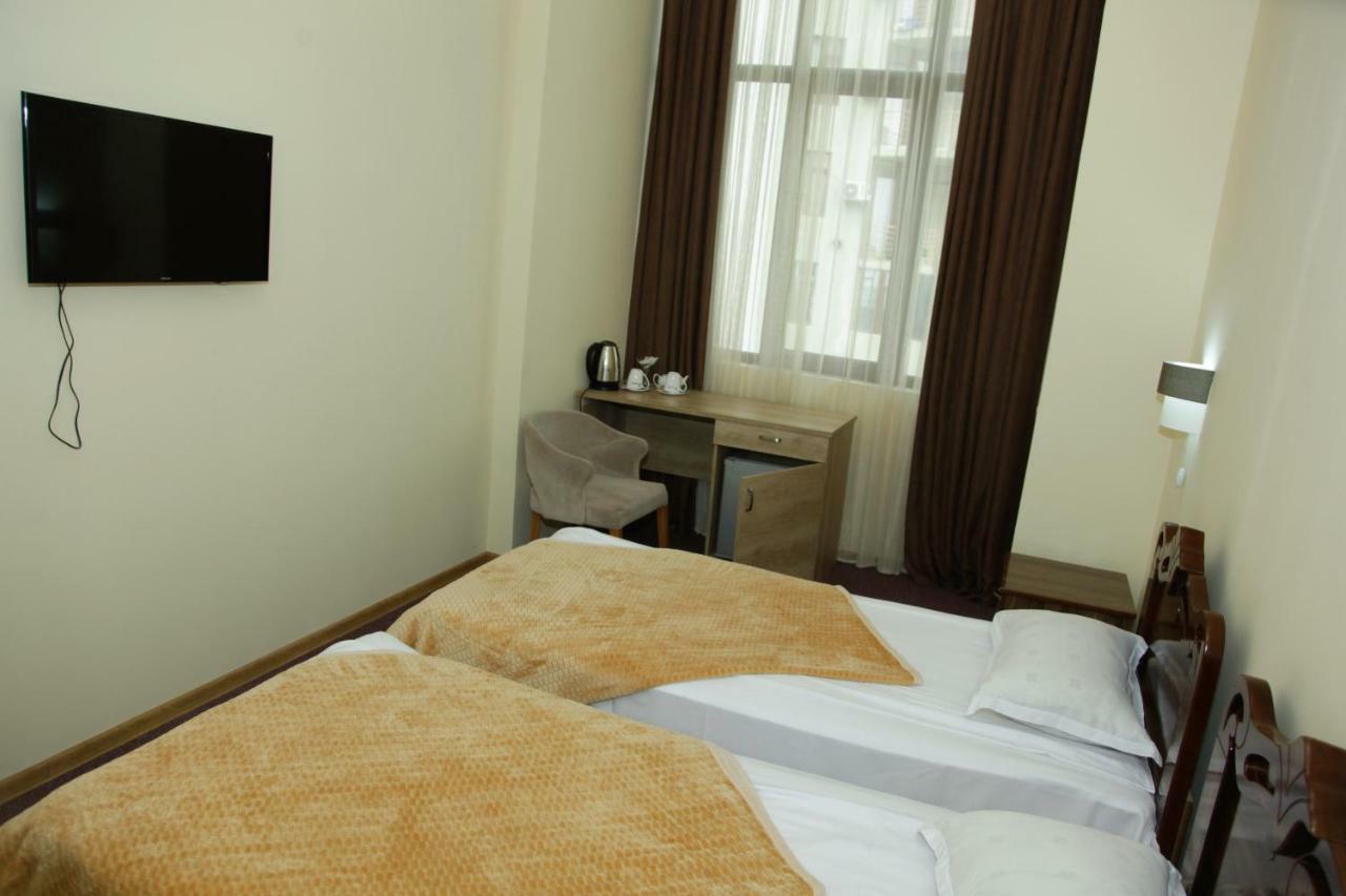 Hotel Grand ズグジジ エクステリア 写真